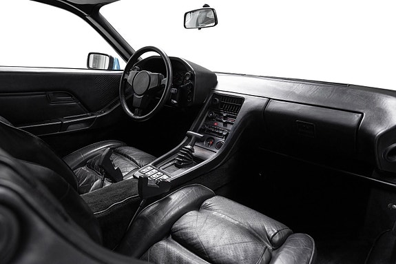 Porsche 928 28 of 30