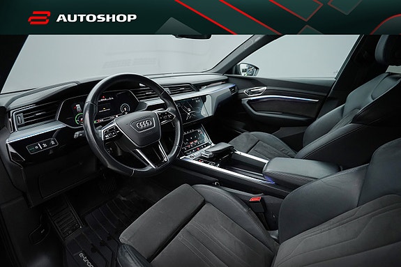 Audi e-tron Sportback 2 of 5