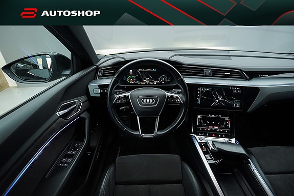 Audi e-tron Sportback 15 of 30