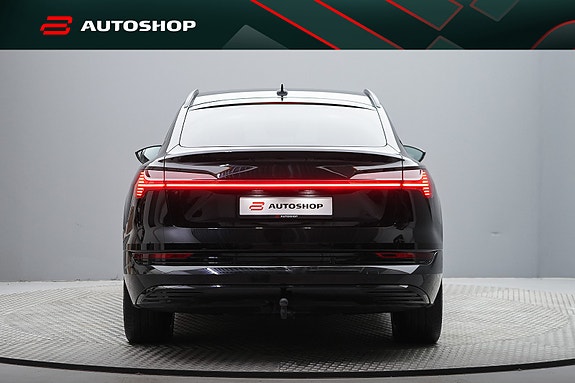 Audi e-tron Sportback 5 of 5