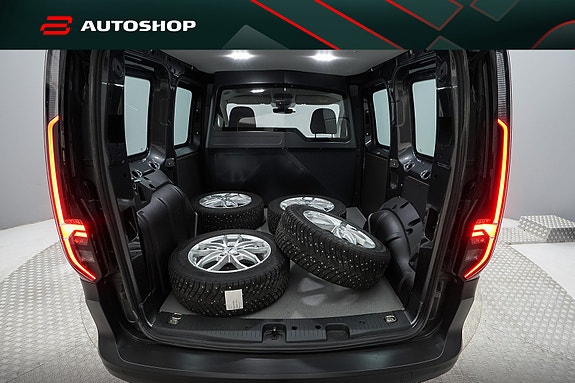 Volkswagen Caddy 18 of 25