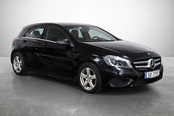 Mercedes-Benz A200 4 of 5