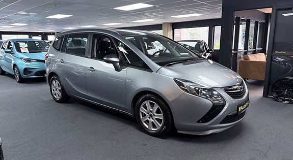 Opel Zafira Tourer 3 of 13