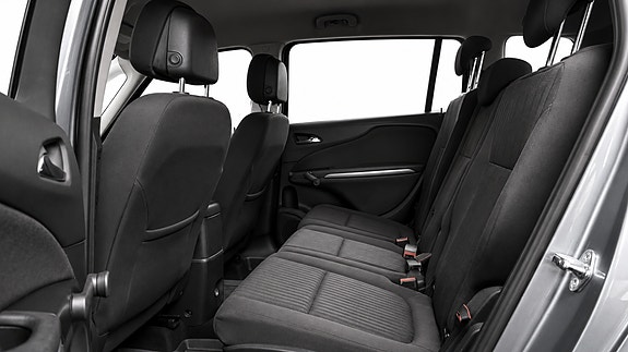 Opel Zafira Tourer 9 of 13