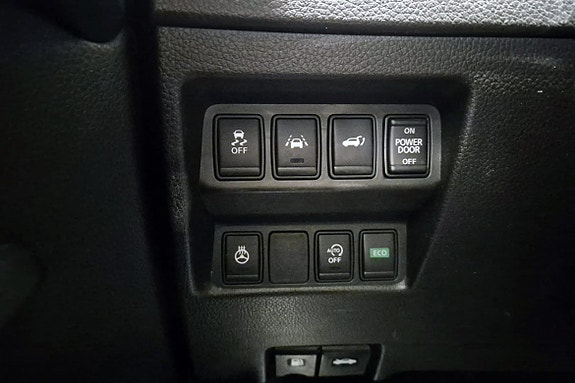 Nissan X-Trail 26 of 30