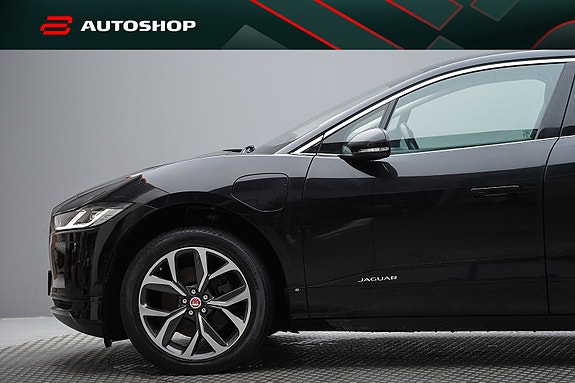 Jaguar I-PACE 10 of 30
