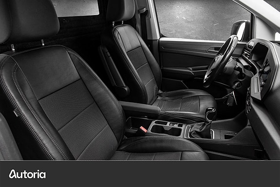 Volkswagen Caddy Maxi 22 of 23