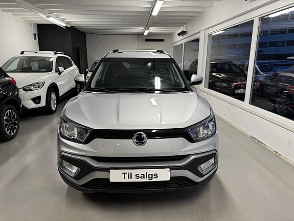 SsangYong Tivoli 3 of 5