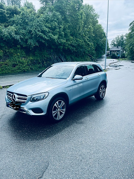 Mercedes-Benz GLC350 e 3 of 15