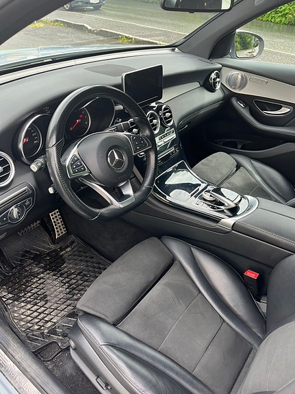 Mercedes-Benz GLC350 e 11 of 15