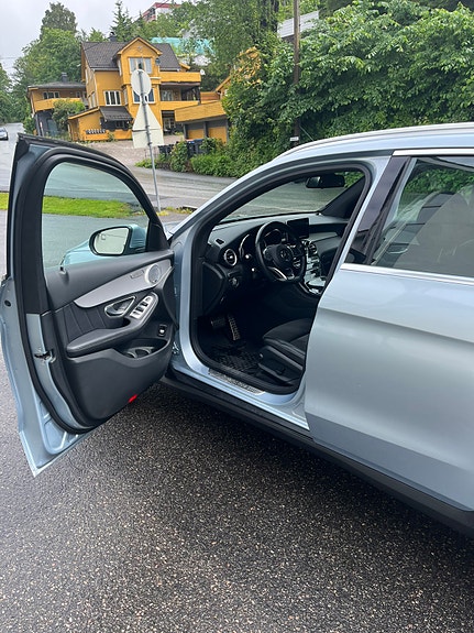 Mercedes-Benz GLC350 e 10 of 15