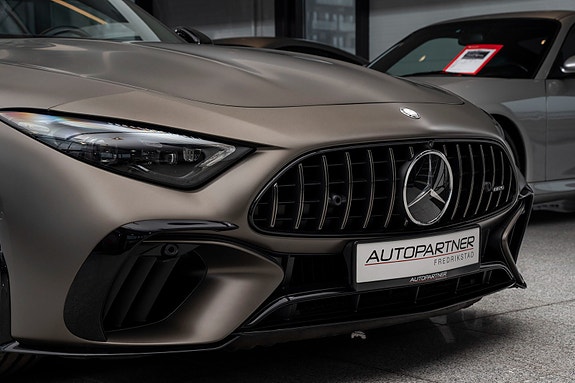 Mercedes-Benz SL63 4 of 5
