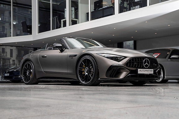 Mercedes-Benz SL63 8 of 30