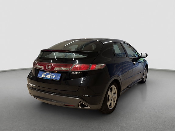 Honda Civic 4 of 5