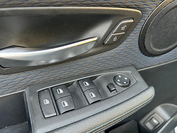 BMW 220d 25 of 30