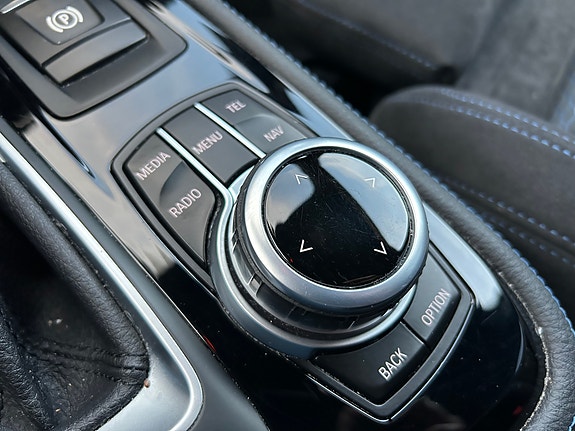 BMW 220d 29 of 30