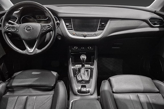Opel Grandland X 12 of 30