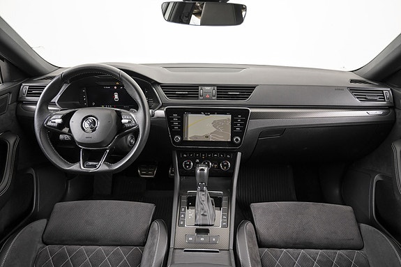 Skoda Superb 24 of 30