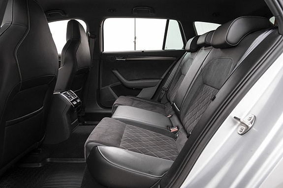 Skoda Superb 23 of 30