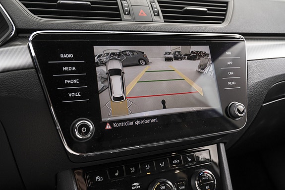 Skoda Superb 17 of 30