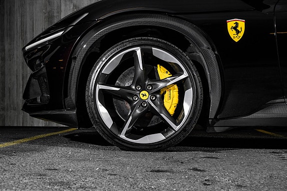 Ferrari Purosangue 10 of 30