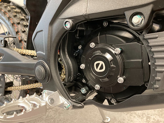 Zero XE El. lett mc. Spar 8500. Utstilling. 635Nm/20hk 4 of 5