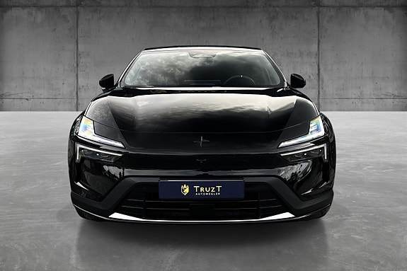 Polestar 4 4 of 5