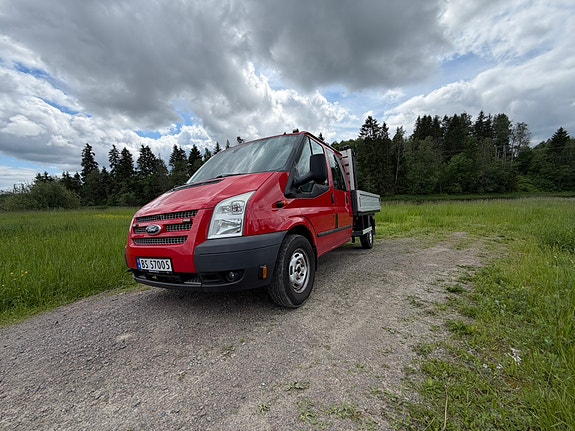 Ford Transit 3 of 5