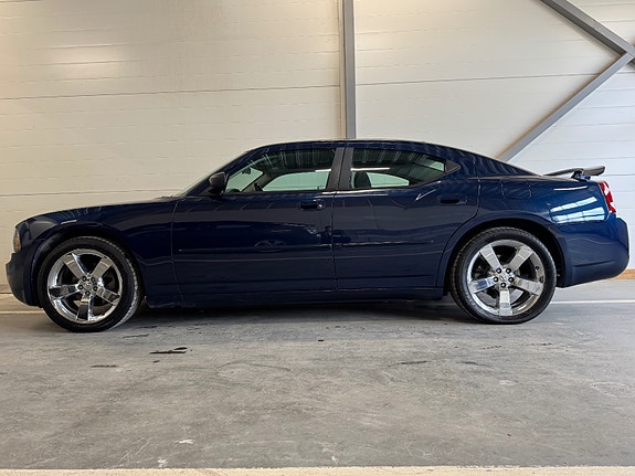 Dodge Charger 5 of 5