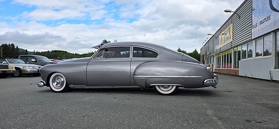 Oldsmobile Custom 12 of 30
