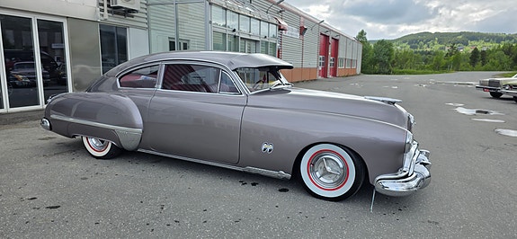 Oldsmobile Custom 27 of 30