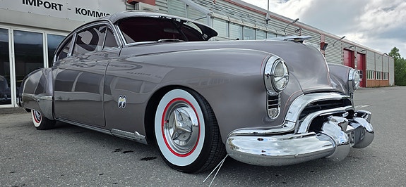 Oldsmobile Custom 29 of 30