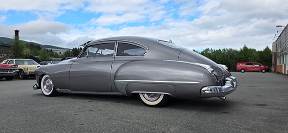 Oldsmobile Custom 13 of 30