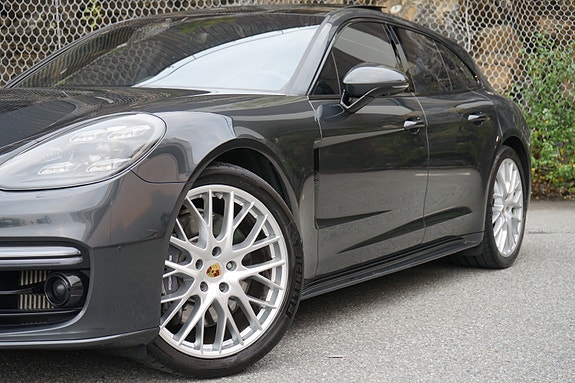 Porsche Panamera 3 of 5