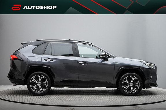 Toyota RAV4 Plug-in Hybrid 8 of 30