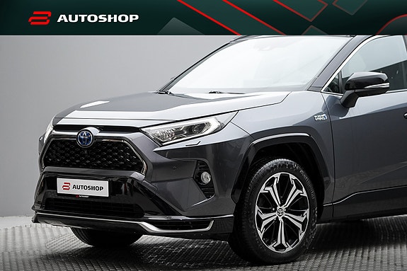 Toyota RAV4 Plug-in Hybrid 12 of 30