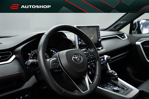 Toyota RAV4 Plug-in Hybrid 14 of 30