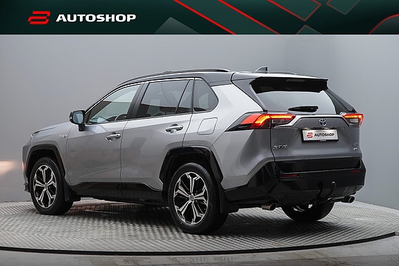 Toyota RAV4 Plug-in Hybrid 5 of 5