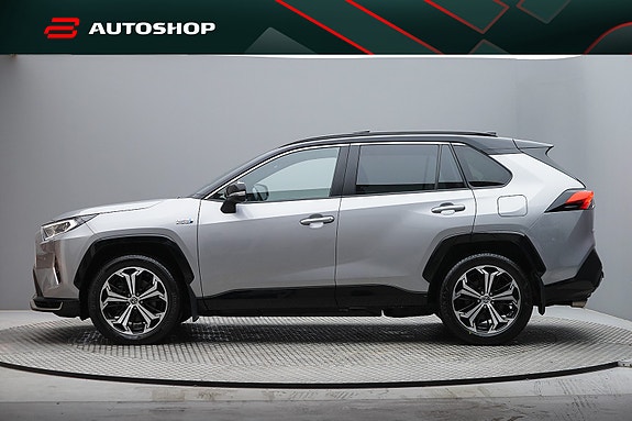 Toyota RAV4 Plug-in Hybrid 4 of 5