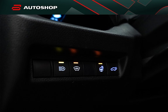 Toyota RAV4 Plug-in Hybrid 17 of 30