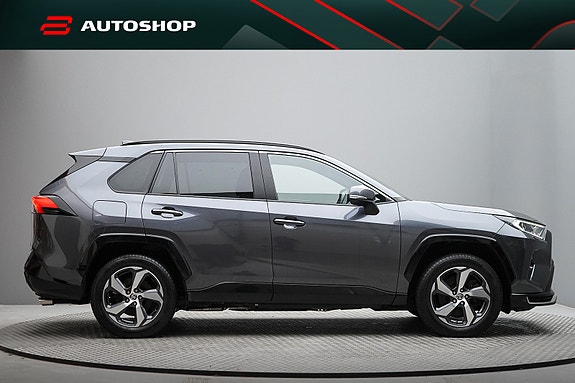 Toyota RAV4 Plug-in Hybrid 8 of 30