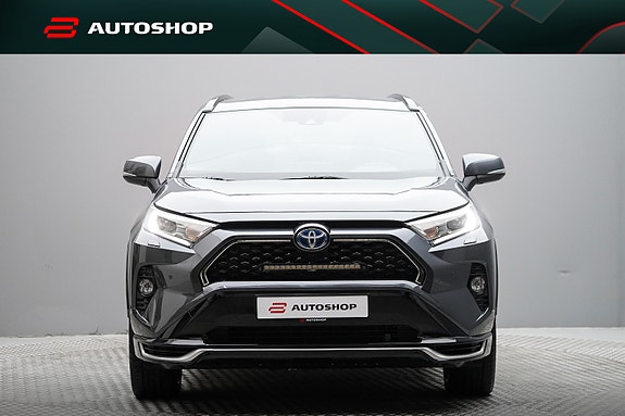 Toyota RAV4 Plug-in Hybrid 6 of 30