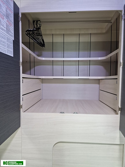 Challenger 2060 PREMIUM NORWAY Fiat Ducato JTD 140 hk Auto+Evation m/solcelle, sykkelstativ, markise, NX10 alarm 21 of 25