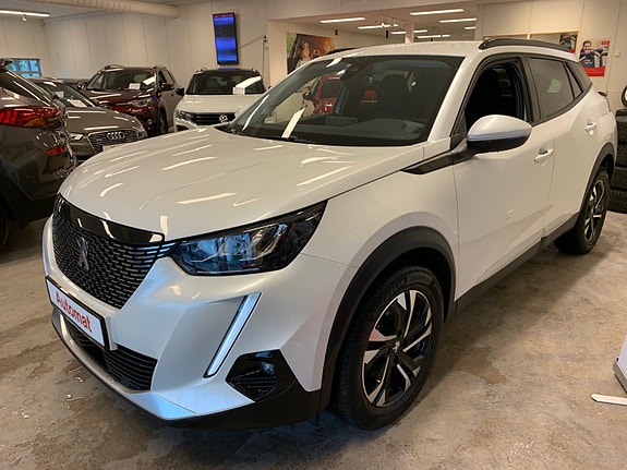 Peugeot 2008 4 of 5