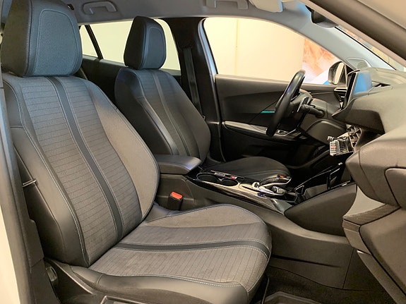 Peugeot 2008 13 of 30