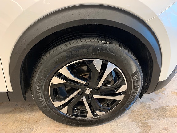 Peugeot 2008 24 of 30