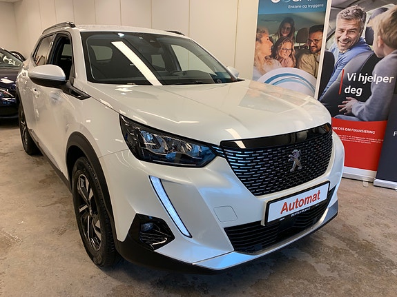 Peugeot 2008 2 of 5