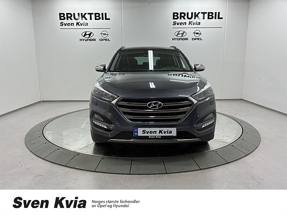 Hyundai Tucson 2 of 5