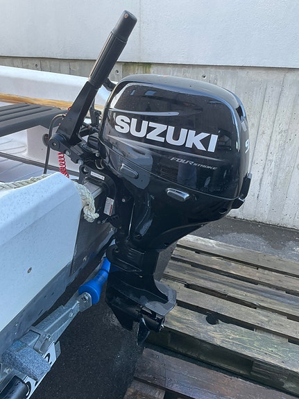 Pioner 10 Classic med nyere Suzuki 9,9 hk 3 of 5