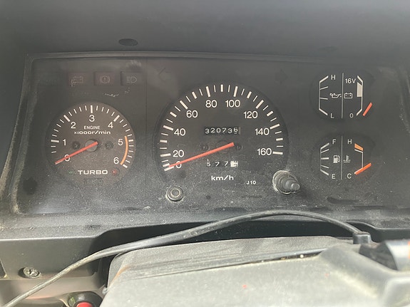 Toyota Land Cruiser 10 of 13